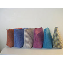 Load image into Gallery viewer, Harris Tweed Cosmetic Bag - Black & Grey Herringbone