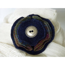 Load image into Gallery viewer, Navy &amp; multi chech Harris Tweed folded layer brooch